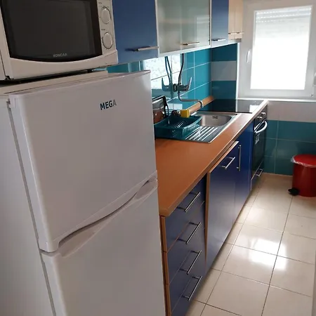 Apartman With Parking Spaces Nska, Krk - 23196 Malinska